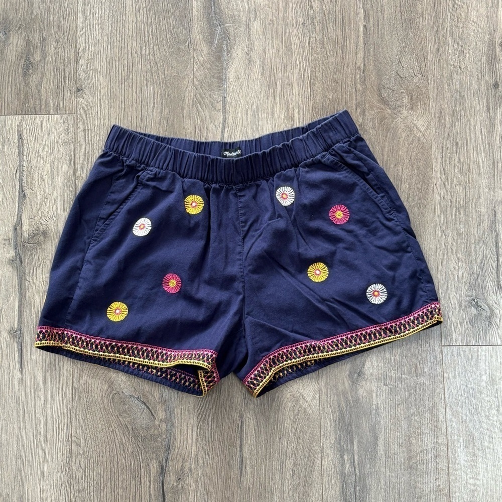 Madewell Navy Blue Embroidered Floral Shorts | Cotton Blend | Comfy | Size XS